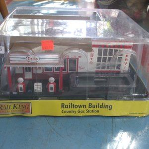 MTH Rail King Country Gas Station railroad train display setup building MIB